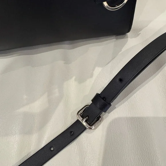 Kate Spade- Black tote bag with a strap - Picture 14 of 14